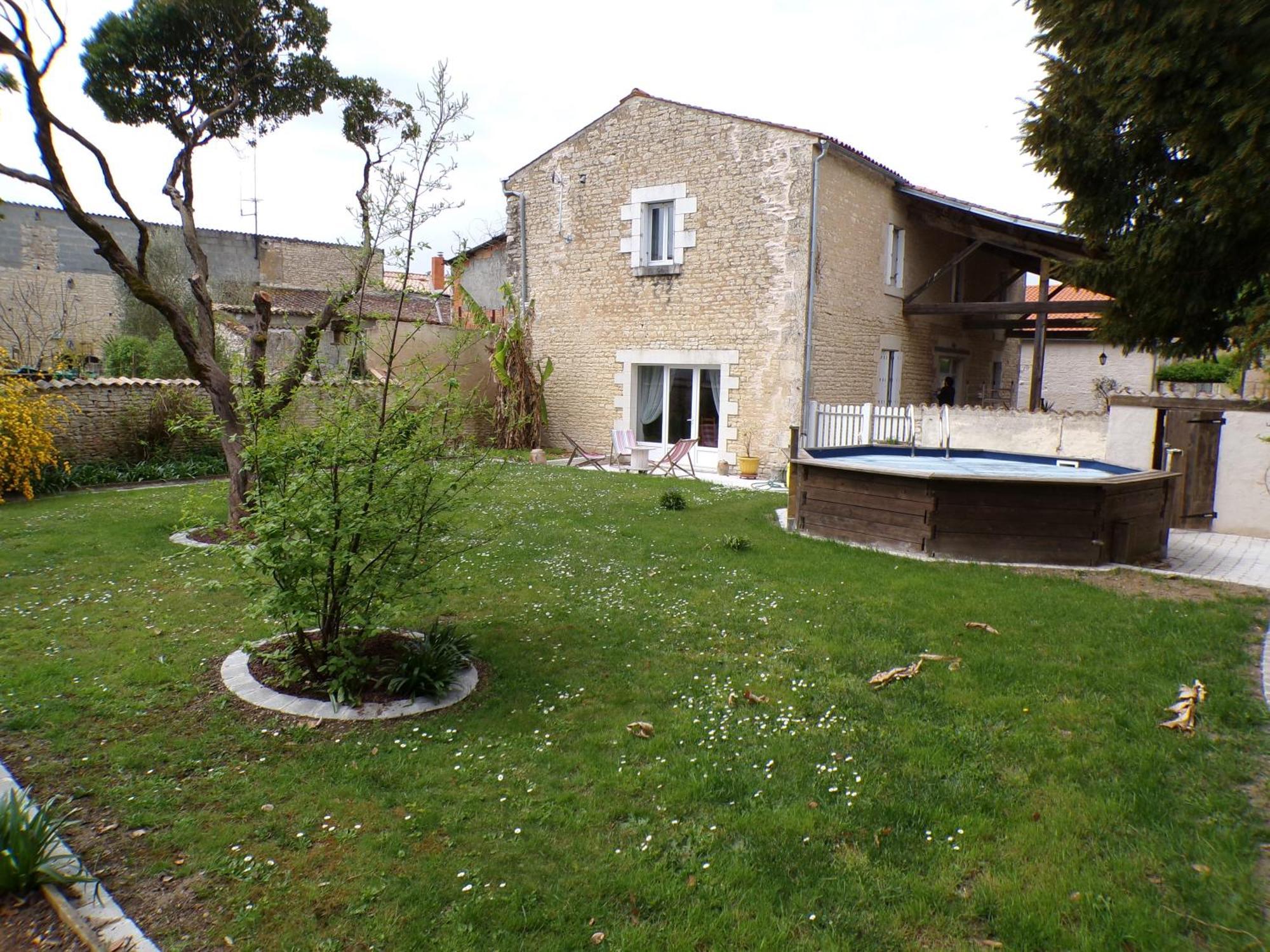 Le Logis De La Venise Verte Saint-Hilaire-la-Palud Luaran gambar