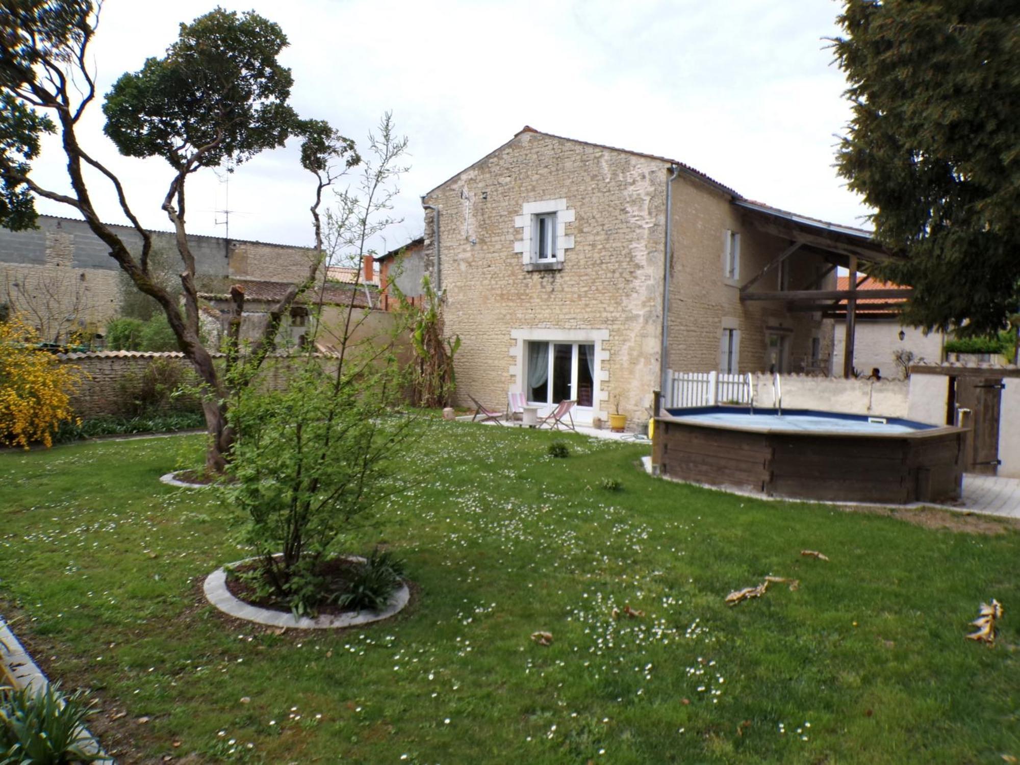 Le Logis De La Venise Verte Saint-Hilaire-la-Palud Luaran gambar